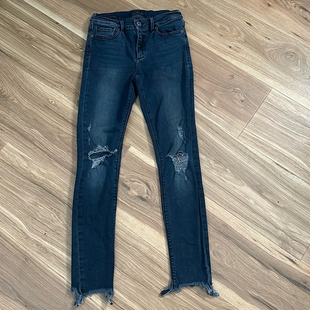 Lucky Jeans - 2/26